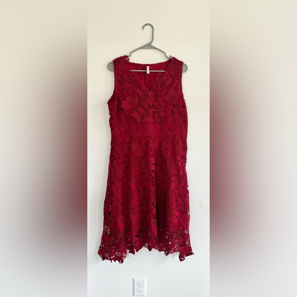 Red midi lace dress